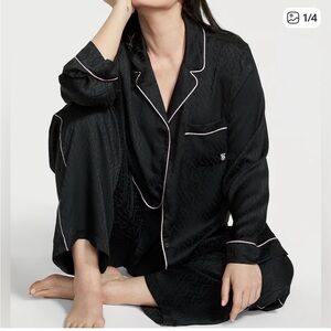 NWT VICTORIA'S SECRET Satin Long Pajama Set Satin Jacquard  Logo